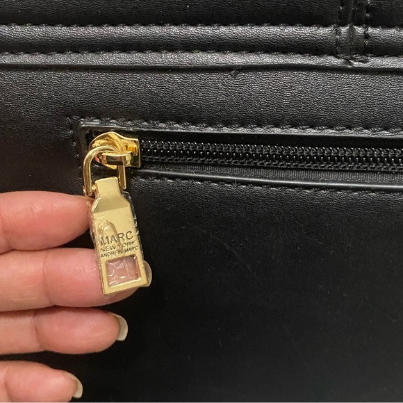 NWT MARC NEW YORK ANDREW MARC BRIEFCASE BAG IN BLACK & GOLD HARDWARE - Picture 5 of 9